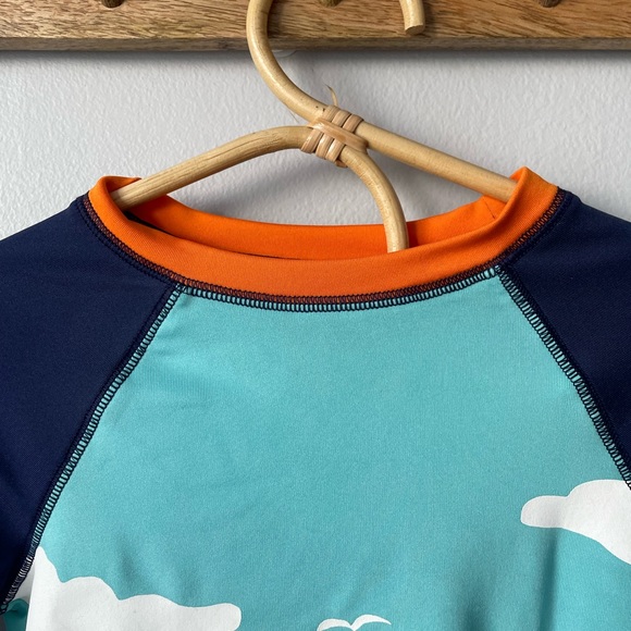 Cat & Jack Pirate Themed Rash Guard Size 4T - Picture 8 of 9